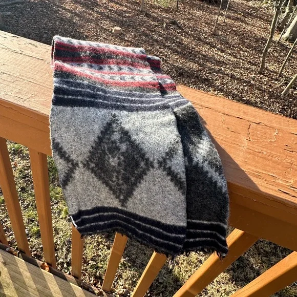 Pendleton Disney Mickey Mouse scarf